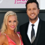 Watch Luke Bryan’s 72 Year Old Mom Do The Splits {VIDEO}